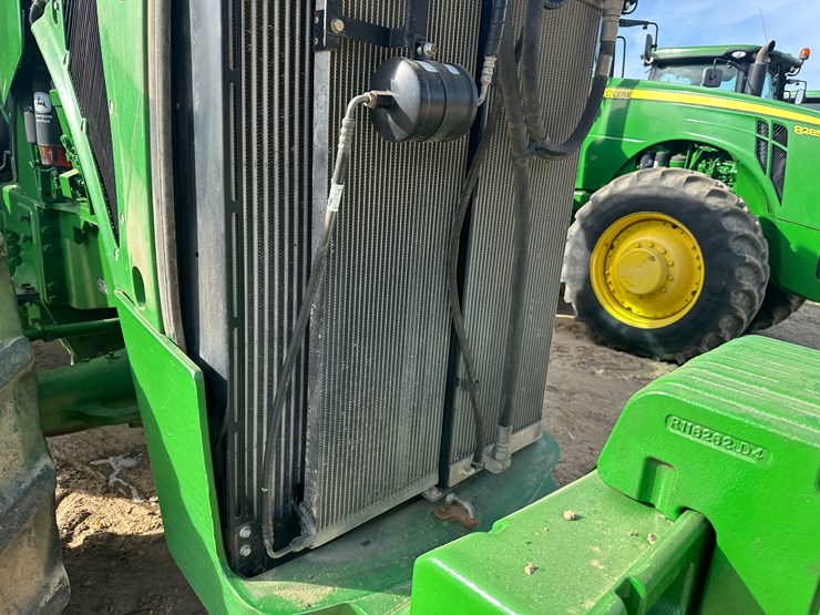 2013-john-deere-8285r-image-45
