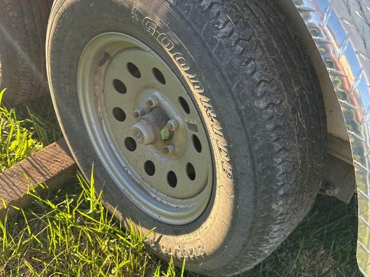 2022-homesteader-16'-enclosed-trailer-image-5