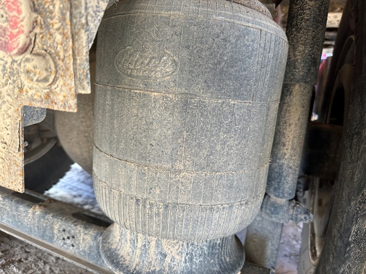 #33708-•-2014-mack-cxu-t/a-daycab-truck-tractor-1m1aw02y3em038036-image-13