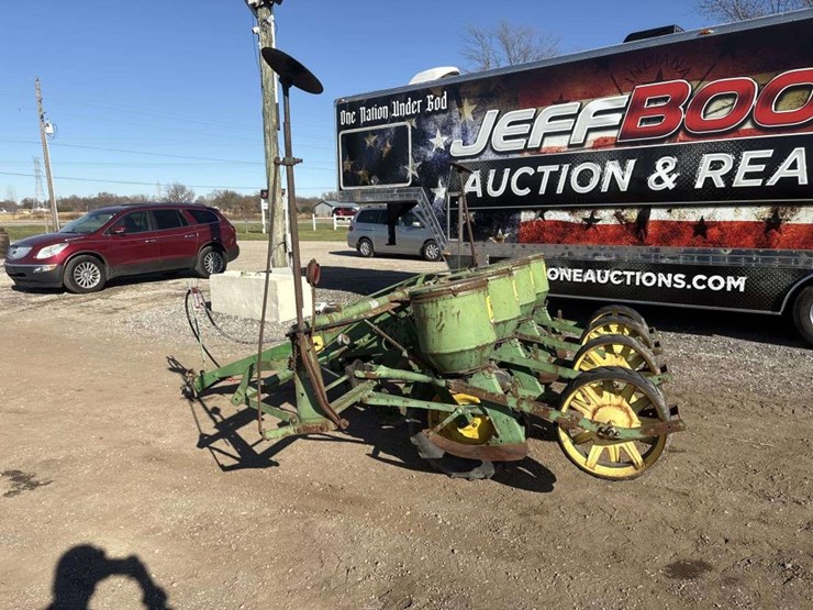 john-deere-1240-image-2