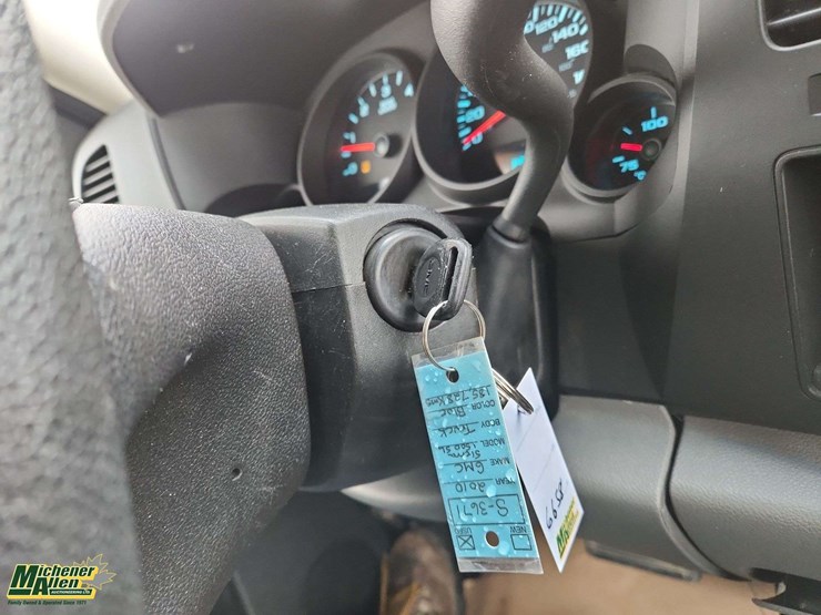 2010-gmc-sierra-1500-image-10