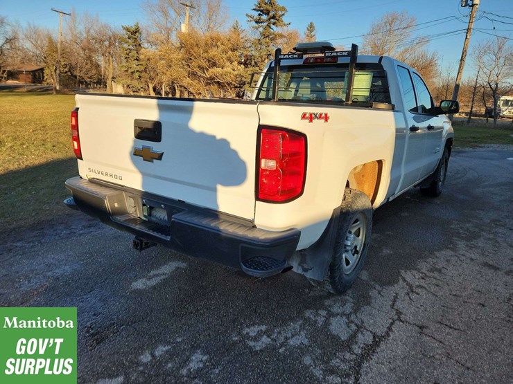 2017-chevrolet-silverado-1500-image-3