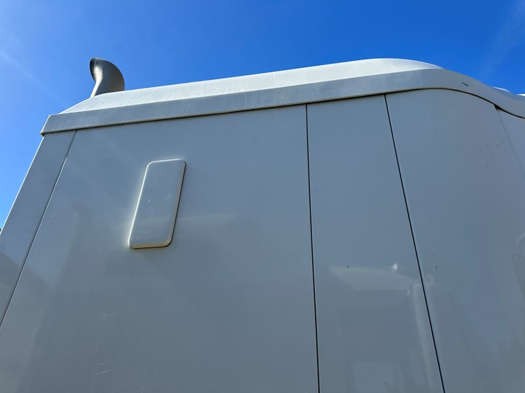 #33712-•-2011-mack-cxu-t/a-sleeper-truck-tractor-1m1aw09y5bm013138-image-44