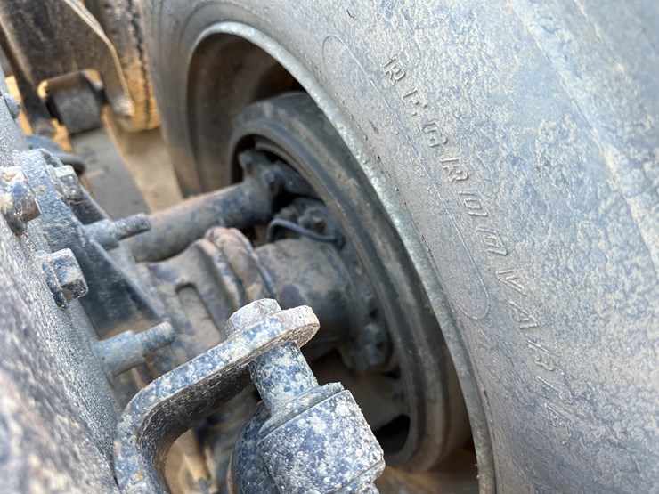 2005-international-9200i-image-13