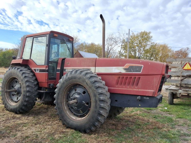 1982-international-6588-image-4