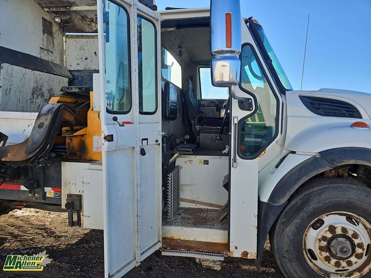 2009-international-workstar-7400-image-29