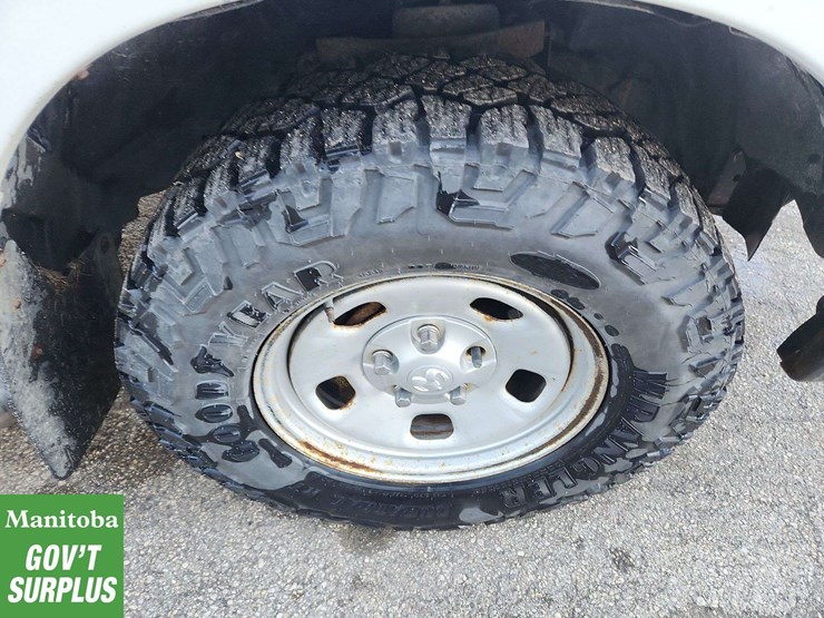 2013-dodge-1500-image-15