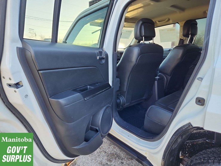 2014-jeep-patriot-image-11