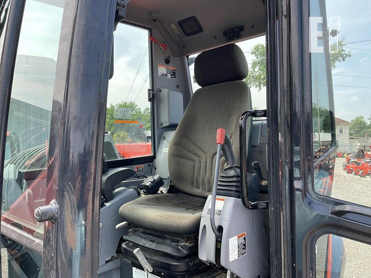 2019-kubota-kx080-4-image-18