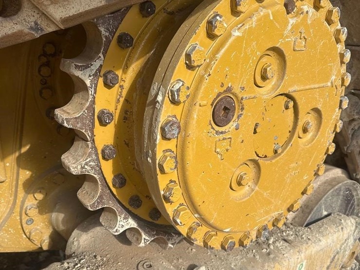 2021-caterpillar-d5-image-26