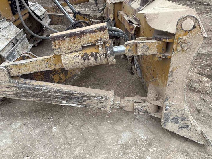 caterpillar-d6t-lgp-image-16