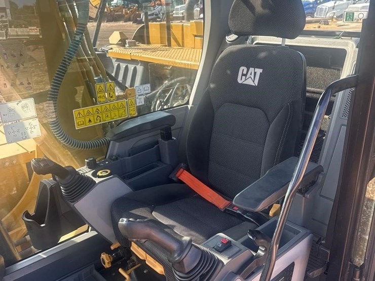 2021-caterpillar-313-image-27