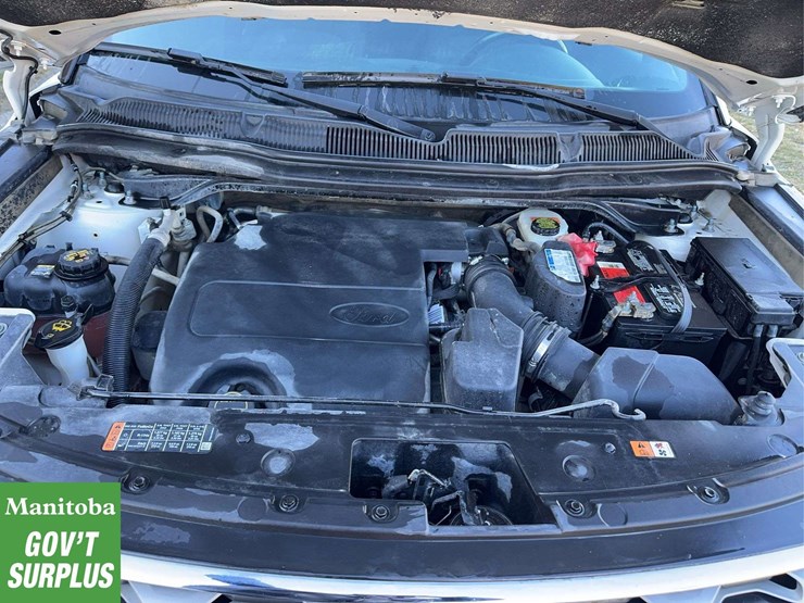 2017-ford-explorer-image-31