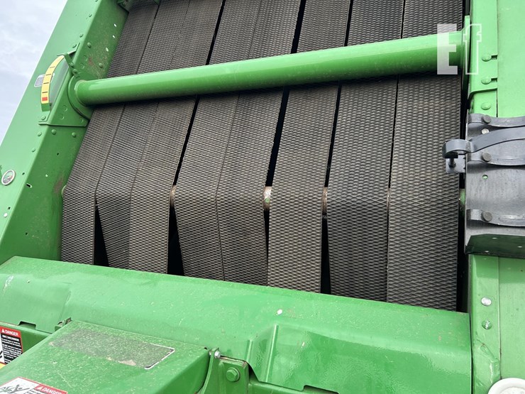 2018-john-deere-560m-image-32