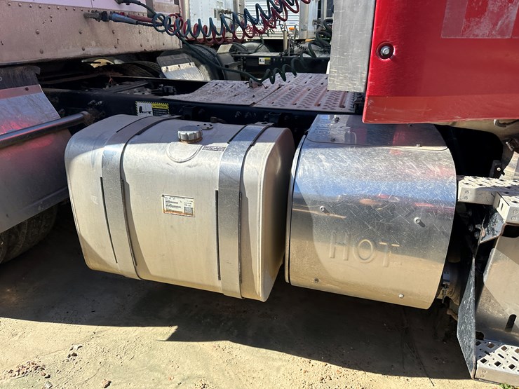 #33708-•-2014-mack-cxu-t/a-daycab-truck-tractor-1m1aw02y3em038036-image-46