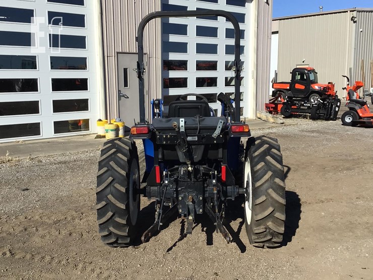 2017-new-holland-workmaster-40-image-7