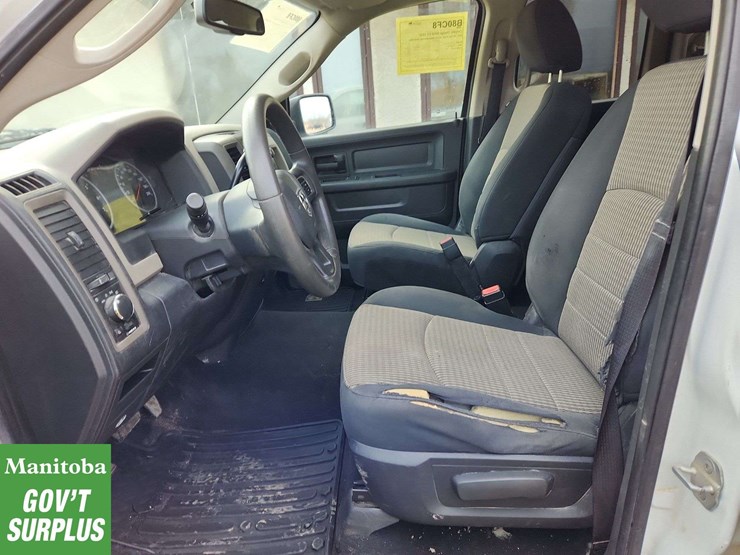 2012-dodge-1500-image-10