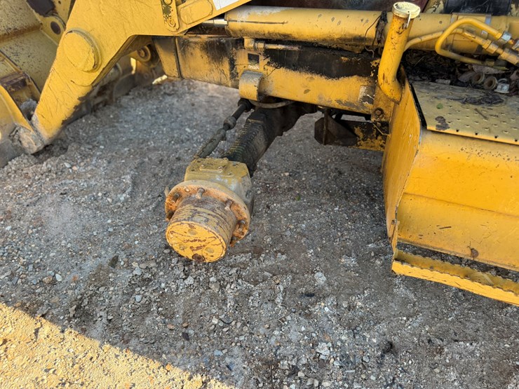 caterpillar-420d-image-49