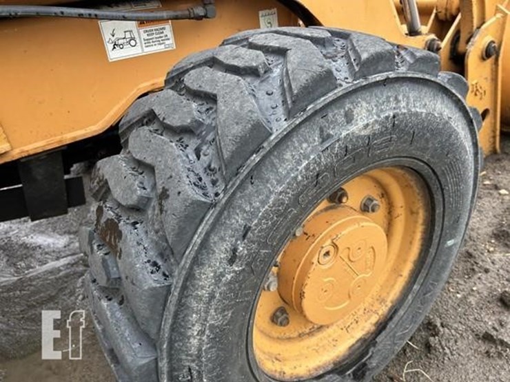 2000-case-570m-xt-image-24