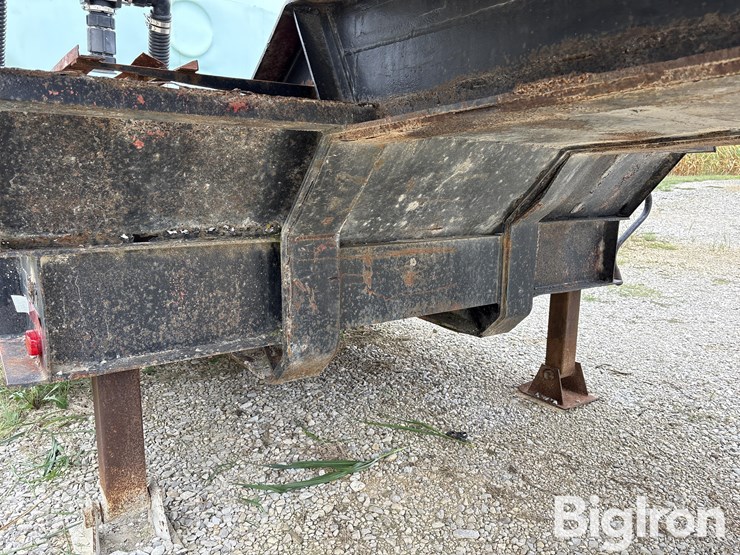 1974-nelson-ta40f-tri/a-drop-deck-sprayer-tender-trailer-image-12