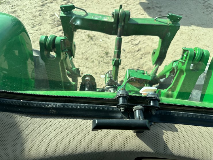 2010-john-deere-8295r-image-68