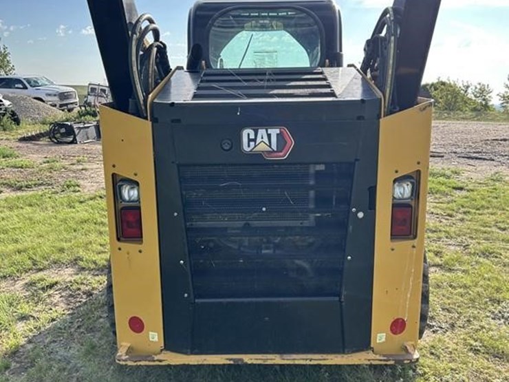 2019-caterpillar-262d3-image-10