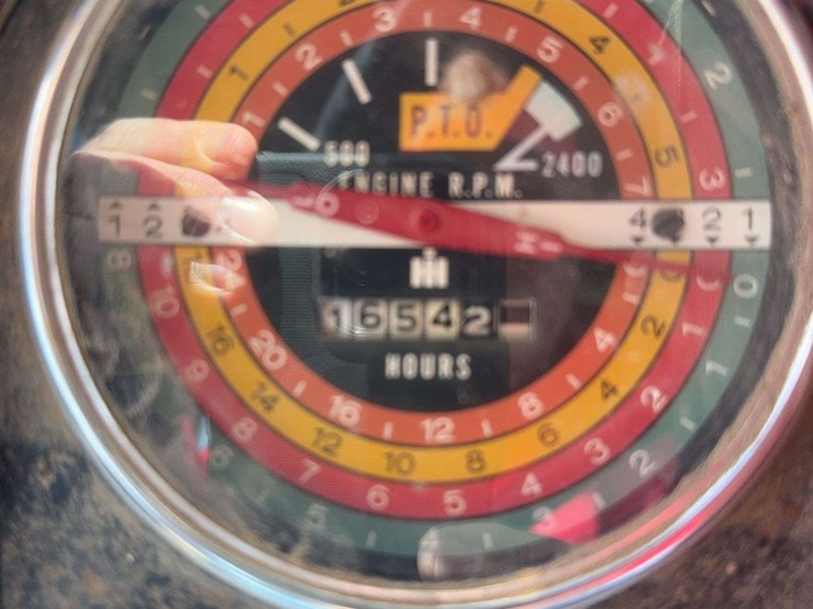 1966-international-1206-image-17