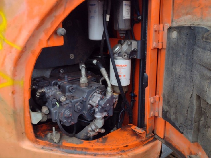 doosan-dx140-excavator-(qea-4093)-image-48