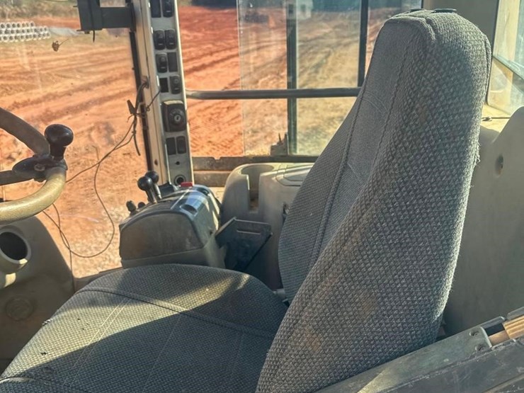 2011-volvo-l60f-image-18