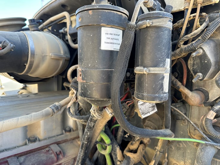 #33712-•-2011-mack-cxu-t/a-sleeper-truck-tractor-1m1aw09y5bm013138-image-59