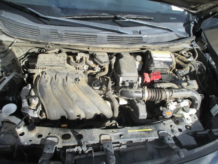 2019-nissan-versa-sv-sedan,-image-5