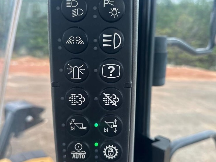 2020-caterpillar-962m-image-24