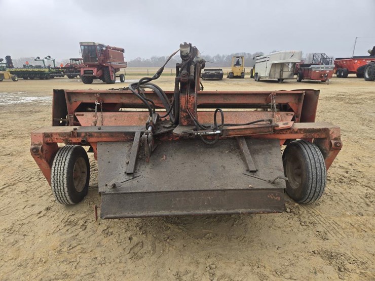 hesston-1010-image-8