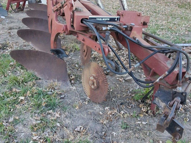 international-735-image-1