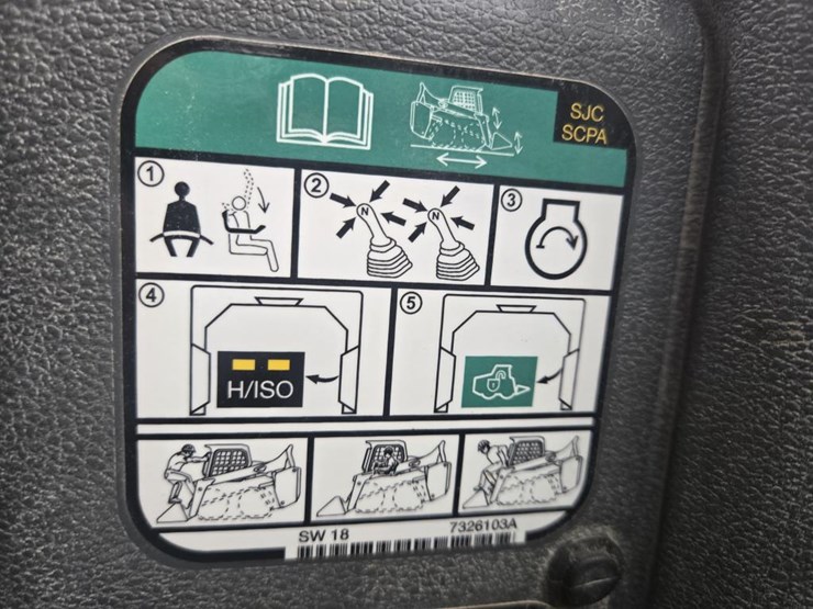 2023-bobcat-t76-image-32