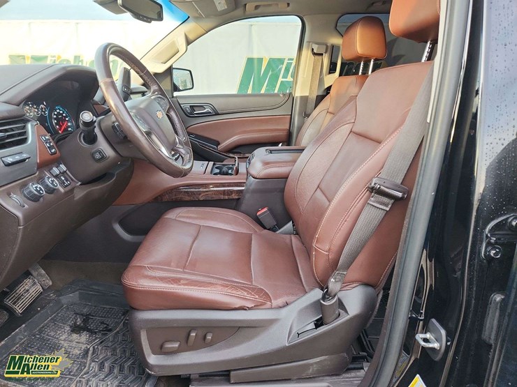 2018-chevrolet-tahoe-ltz-image-18