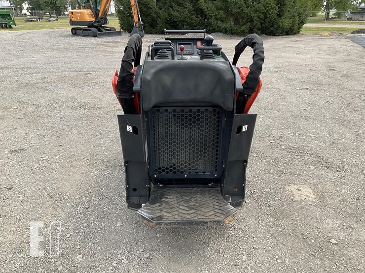 2024-kubota-scl1000-image-4