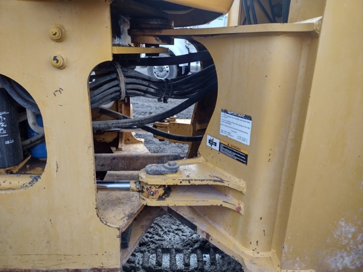 2003-deere-tc54h-image-29