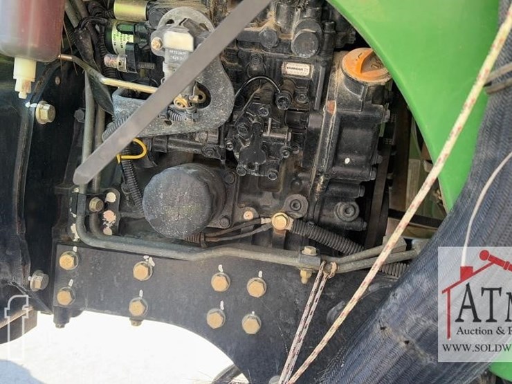2004-john-deere-3120-image-16
