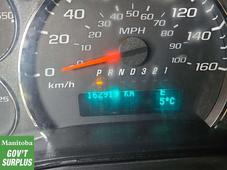 2011-chevrolet-express-1500-image-23