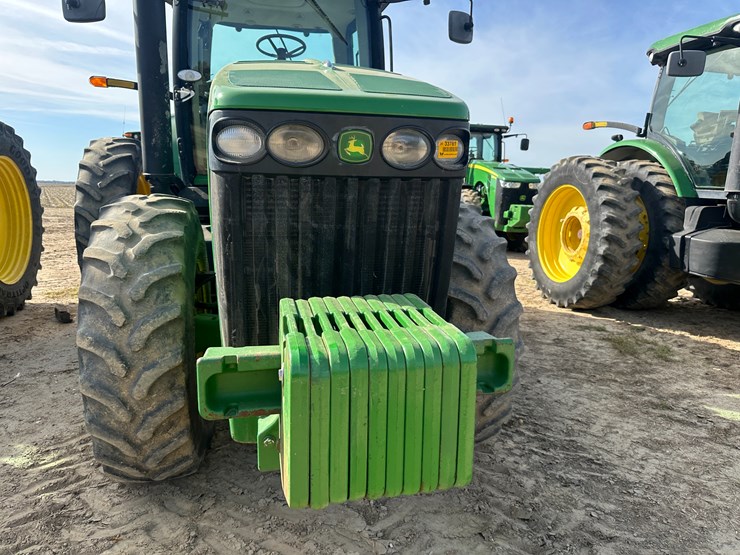 2010-john-deere-8295r-image-31