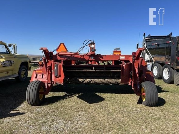 2014-new-holland-h7460-image-4