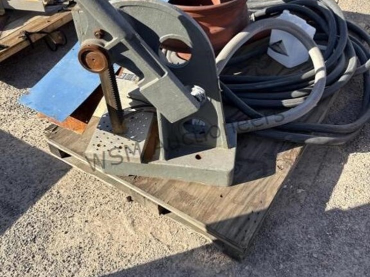 pallet-of-misc-image-2