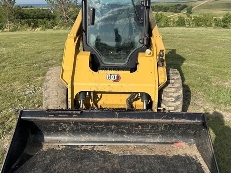 2019-caterpillar-262d3-image-2