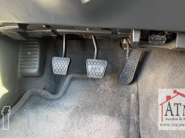 1997-chevrolet-camaro-z28-image-19