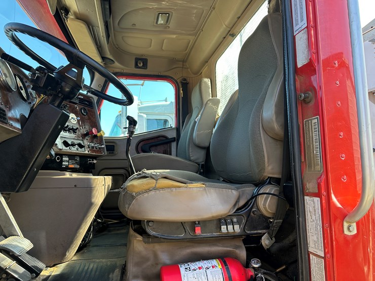 2006-international-9200i-image-65