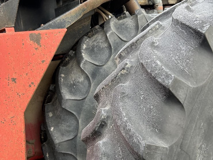 1985-versatile-856-image-32