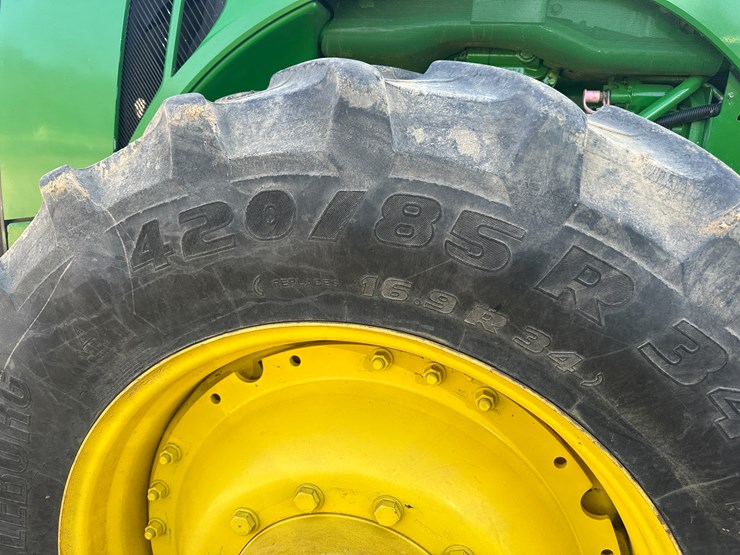 2013-john-deere-8285r-image-7