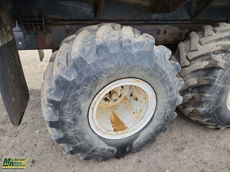 1976-mack-r600-image-28