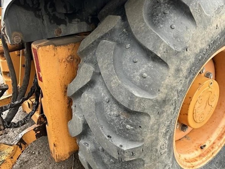 2000-case-570m-xt-image-18